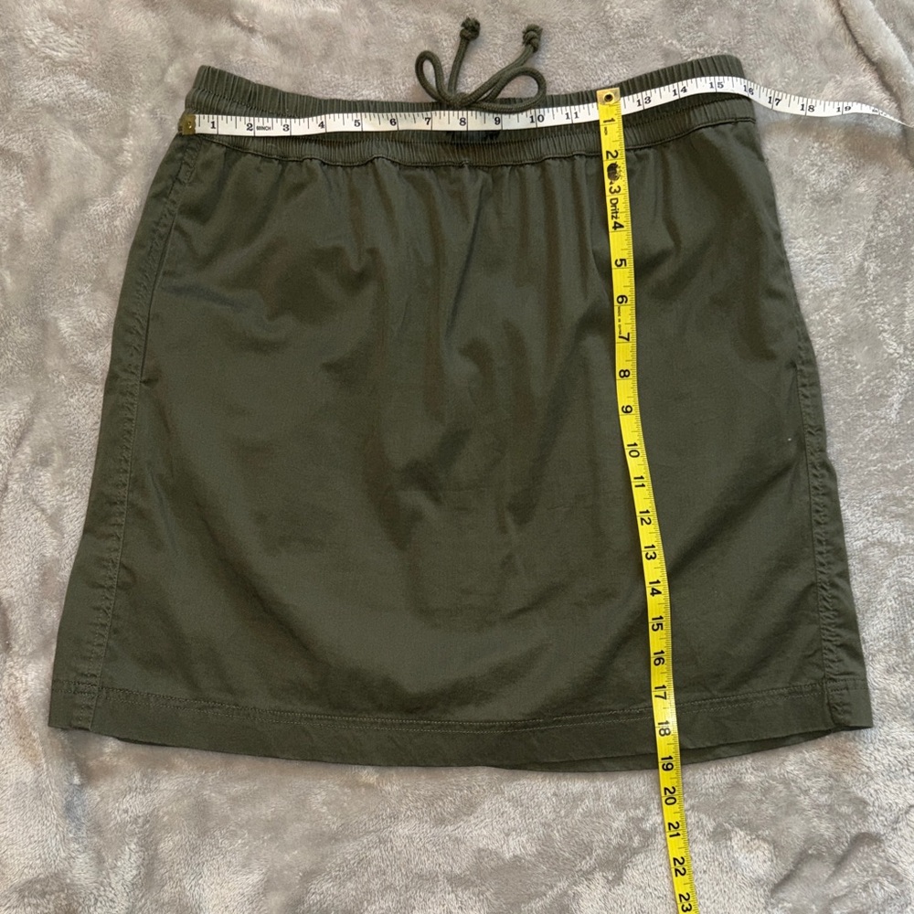 Lou & Grey Olive Mini Skirt